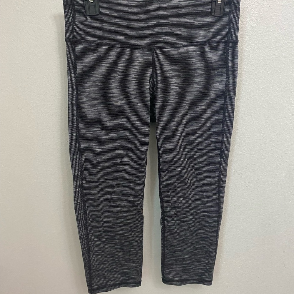 Athleta Capri Leggings